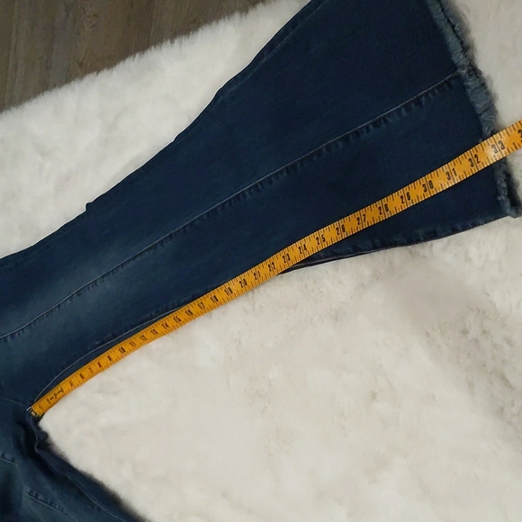 ASHLEY MASON Amanda Flare Jeans ~ NWT - Picture 10 of 12